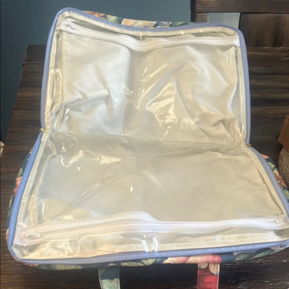 Floral Travel Bag 🚩3/$15